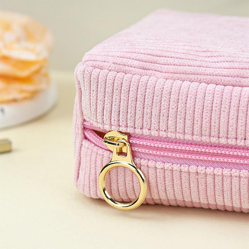 Pochette Carrée Bellano en Velours Côtelé