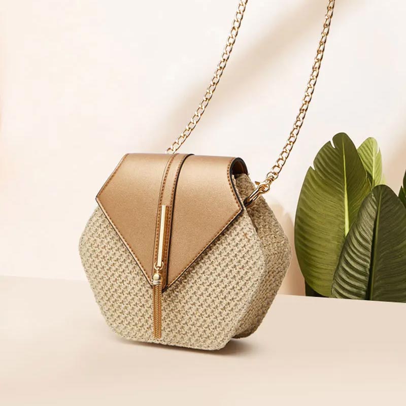 Sac à Bandoulière Hexagonal en Raphia et Similicuir
